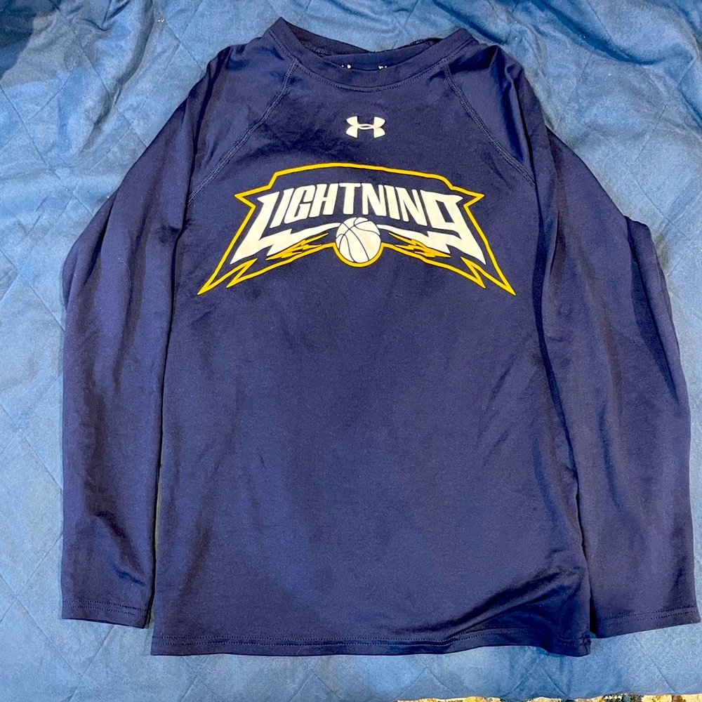 Navy blue Under Armour Heat Gear long sleeve shirt